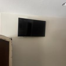 TV-Mounting-Installing-Services-in-Edmond-Oklahoma-73034 1